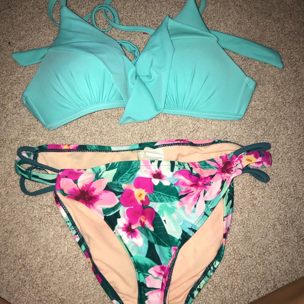 Floral push up top swimsuit